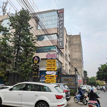 Hotel Imperial Executive Ludhiana Bagian luar foto